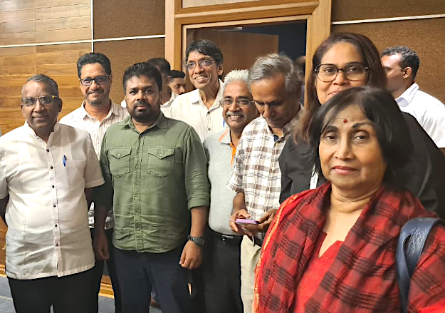 Civil Society Meets President for Dialogue